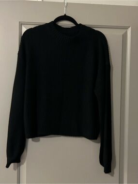 Infinite Styles Black Wide Sleeve Crewneck